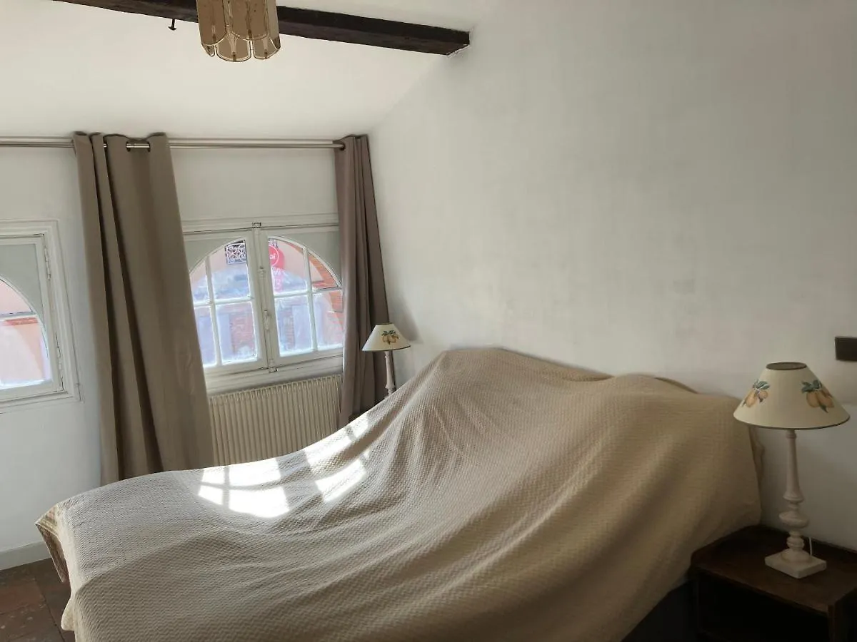 Apartamento Toulouse Centre: T2 Bis Dans Immeuble Historique Francia
